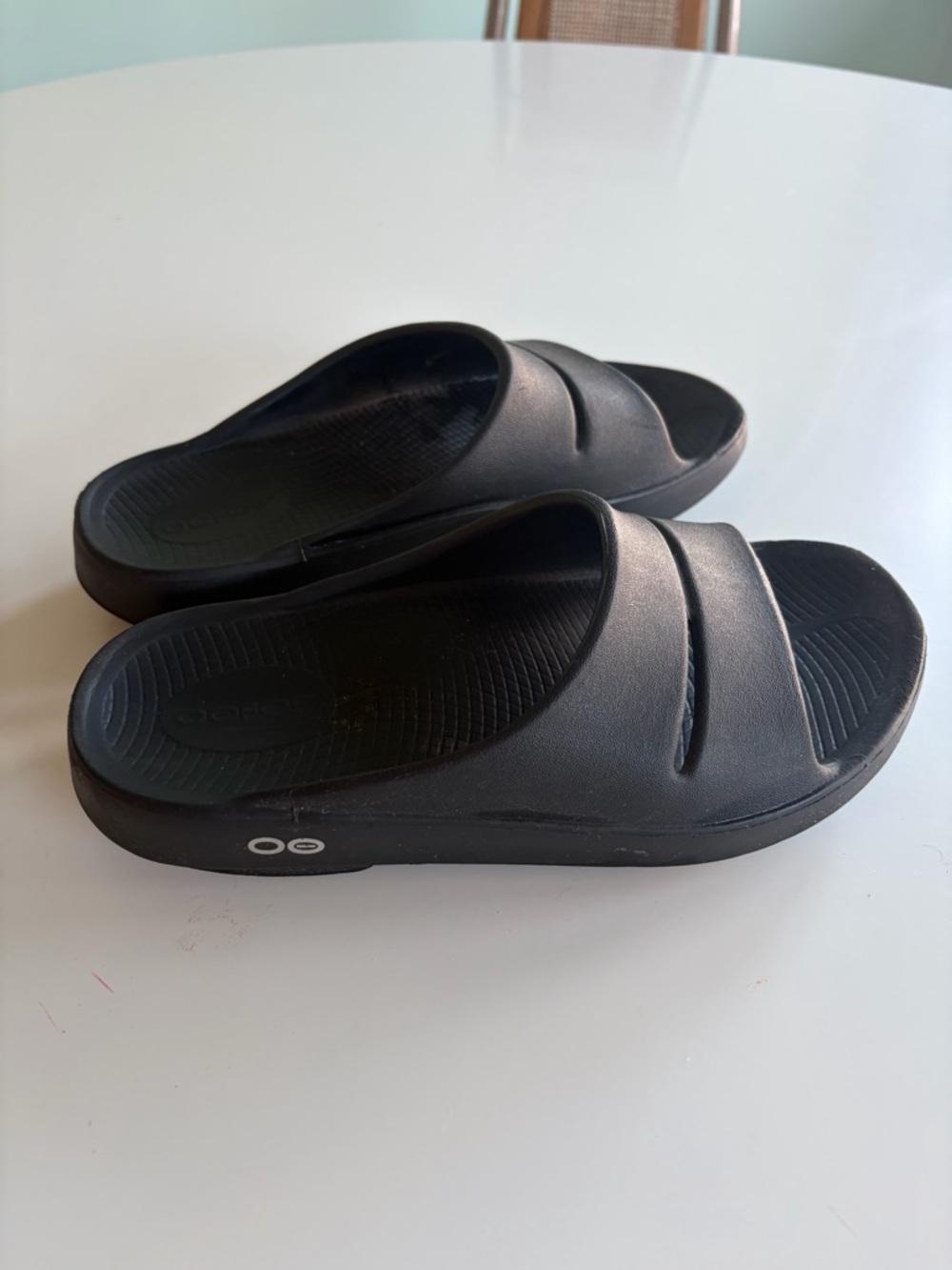 OOFOS Black Slide Sandals